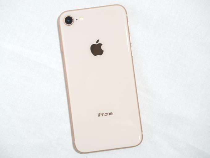 iPhone 8 GOLD 64GB SoftBank ほぼ新品美品　保証付