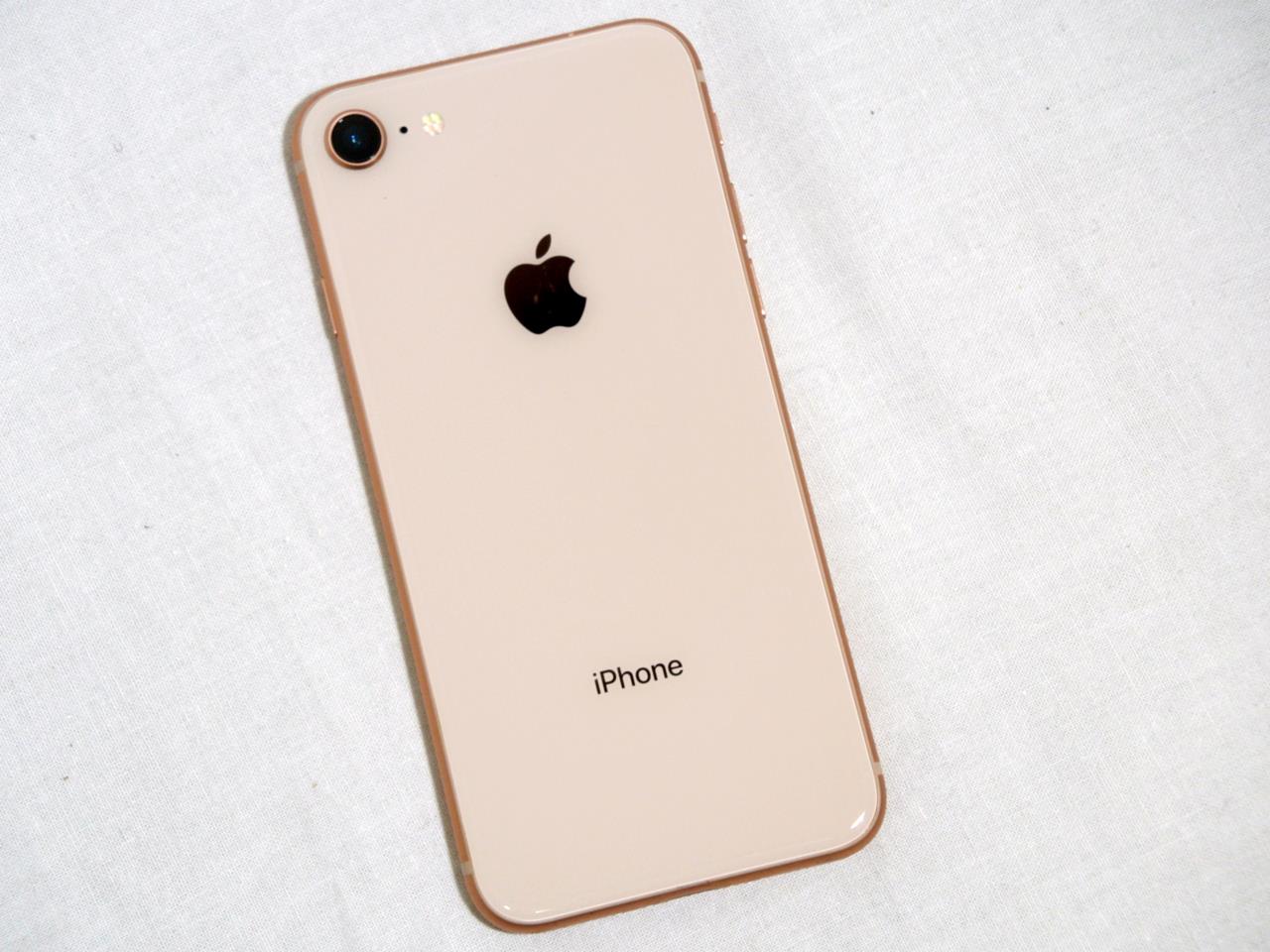 iPhone8 Gold☆64GB(au)美品！-